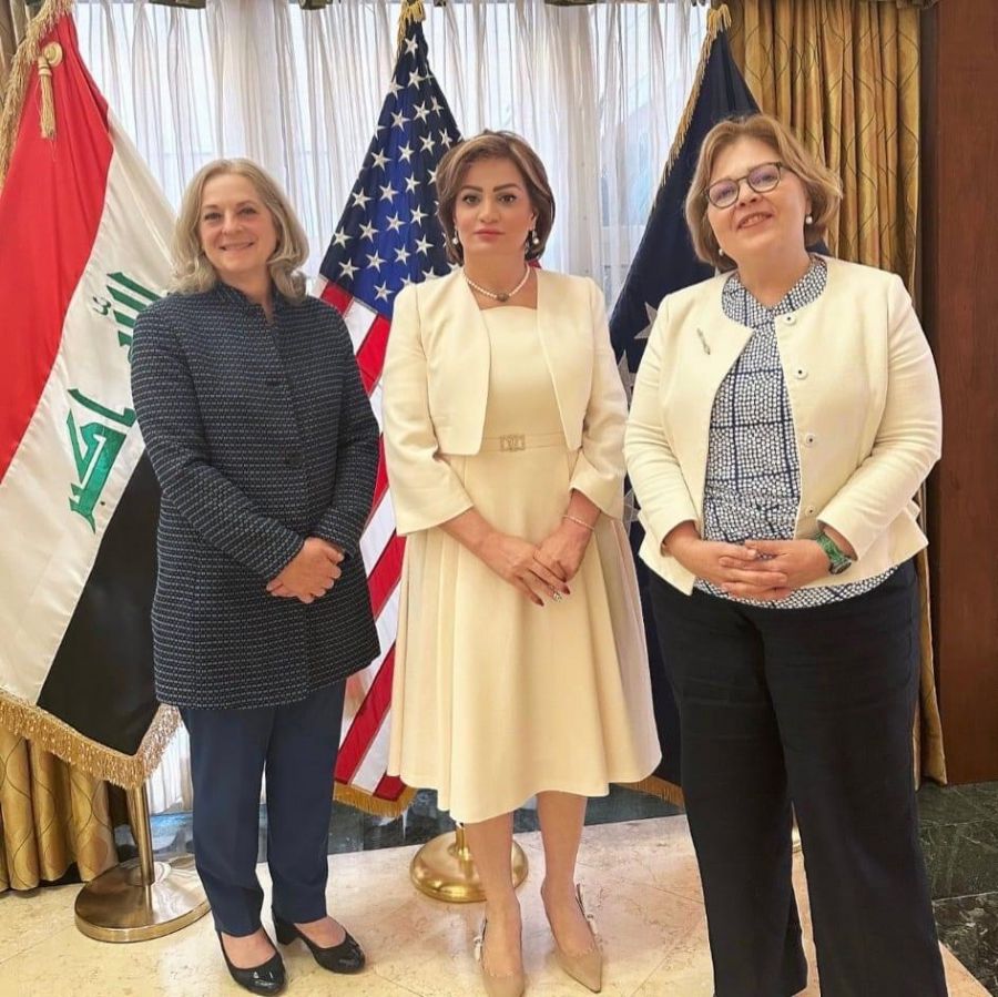 سەرۆکی فراکسیۆنی نەوەی نوێ ، لەگەڵ یاریدەدەری وەزیری دەرەوەی ئەمریکا و باڵوێزی ئەمریکا کۆبوەوە