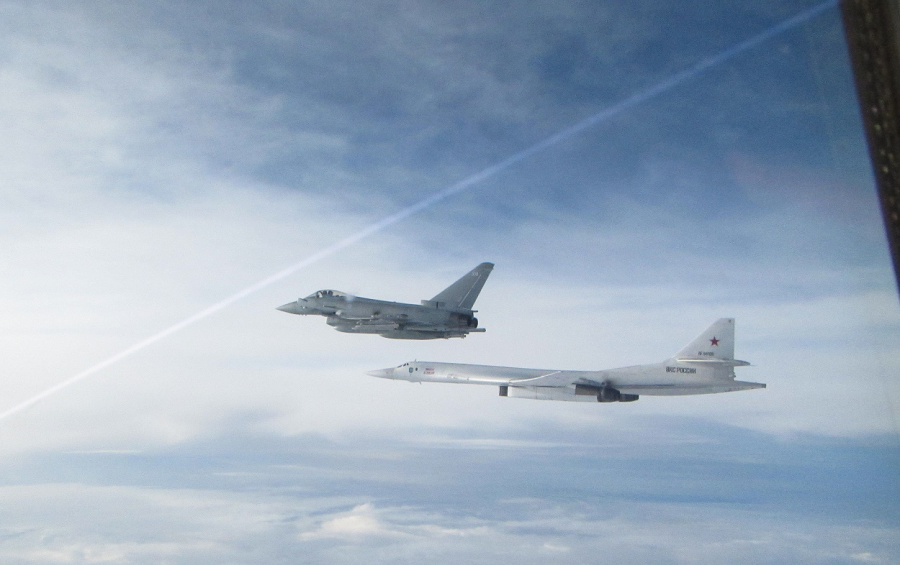 The Pentagon announces the interception of a civilian plane that violated Washington's airspace